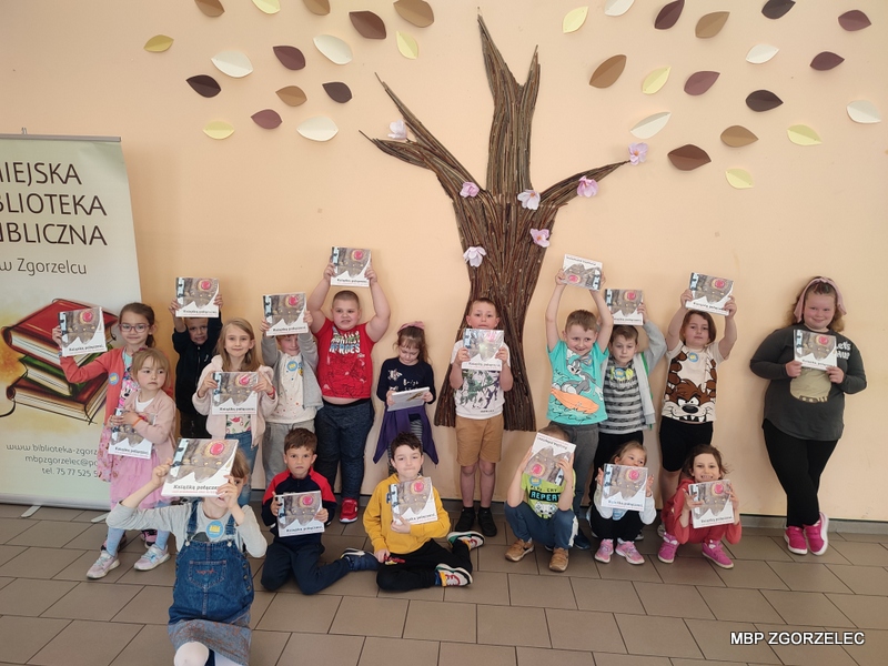 Przedszkolaki otrzymały książki z akcji "Mała książka- wielki człowiek"