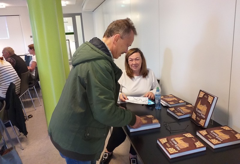 Spotkanie z Robertem Błażejczakiem w Stadtbibliothek Görlitz. Kiermasz książek.