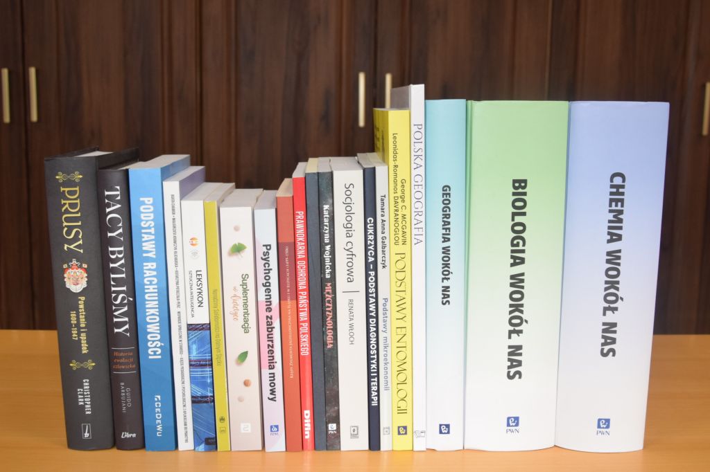 Nowe książki w Czytelni MBP. Nowe książki w Czytelni MBP.