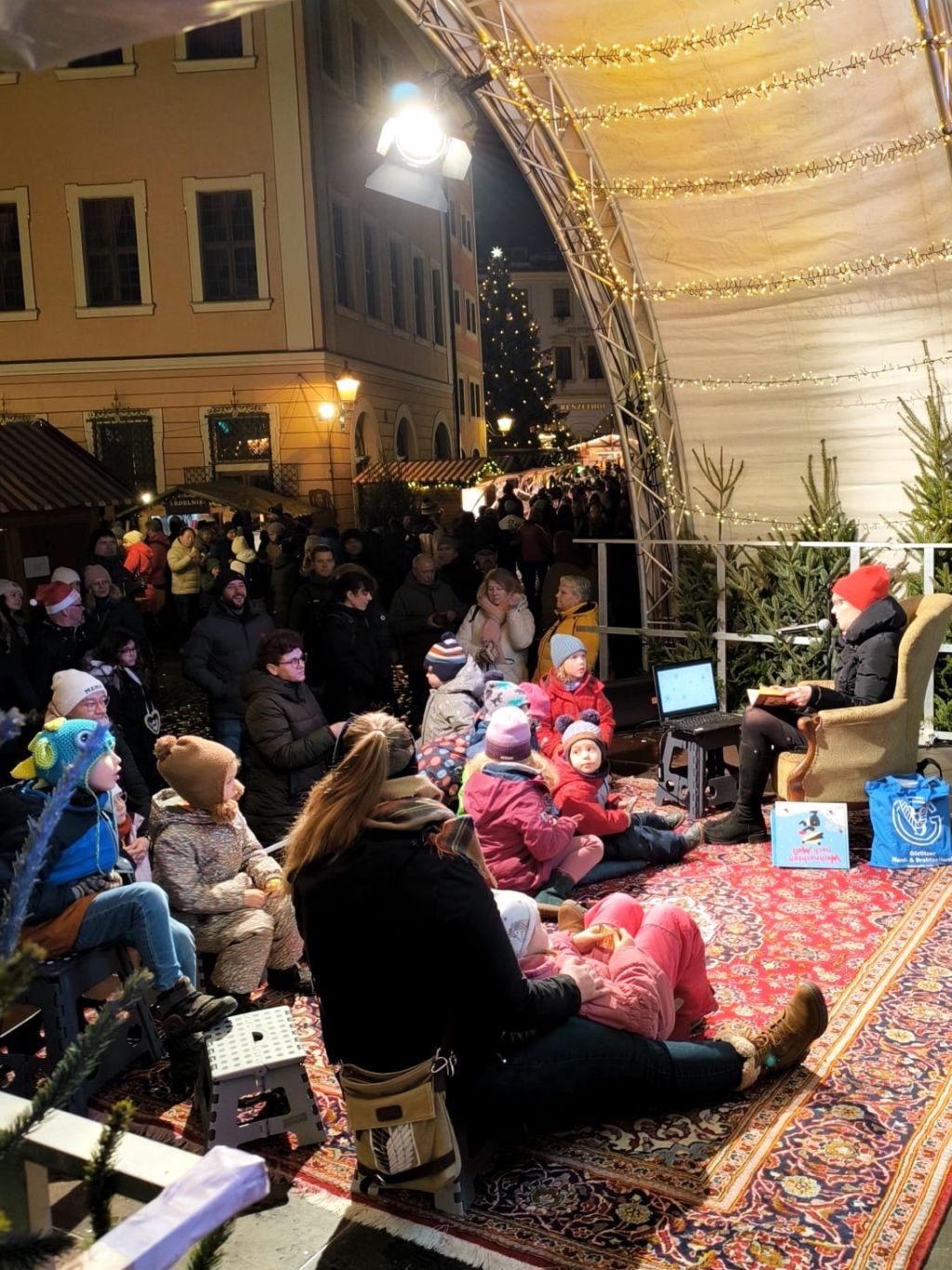 Czytanie na Jarmarku Bożonarodzeniowym w&nbsp;Görlitz.