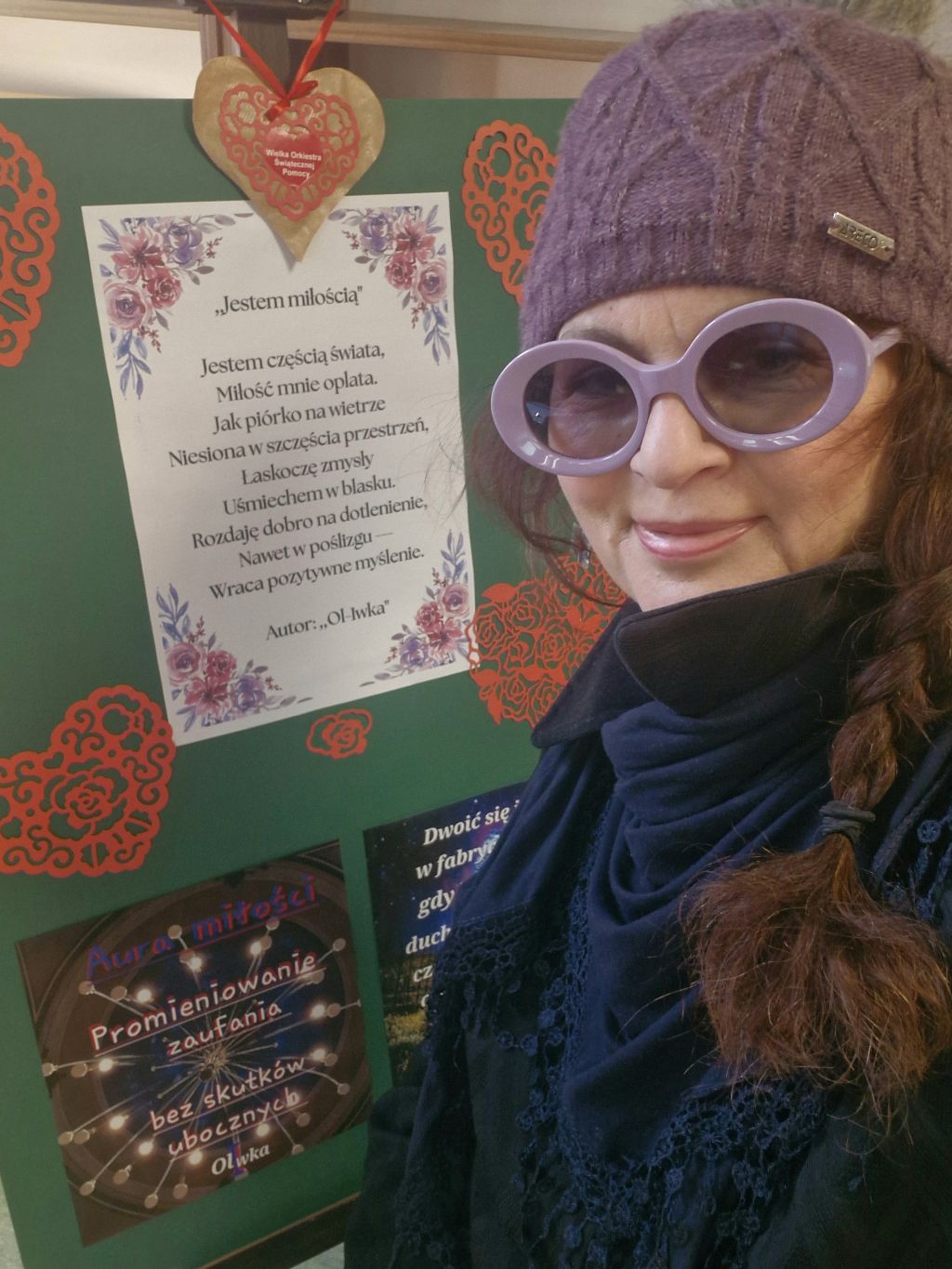 Spotkanie Dyskusyjnego Klubu Książki "Literiada" w Czytelni MBP. Gościnią spotkania była Olimpia Tokarewska - poetka, recytatorka, improwizatorka. Spotkanie Dyskusyjnego Klubu Książki "Literiada" w Czytelni MBP. Gościnią spotkania była Olimpia Tokarewska - poetka, recytatorka, improwizatorka.