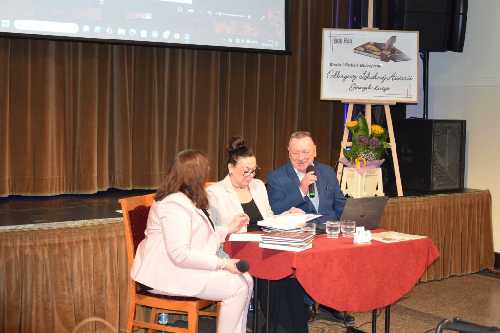 Spotkanie autorskie z regionalistami Beatą i Robertem Błażejczak. Spotkanie autorskie z regionalistami Beatą i Robertem Błażejczak.